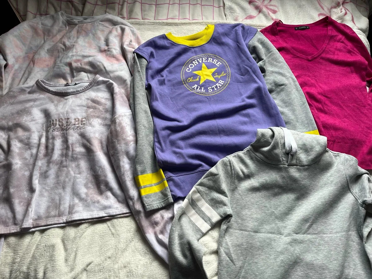 Women teenager size 8 clothes bundle - Image 4