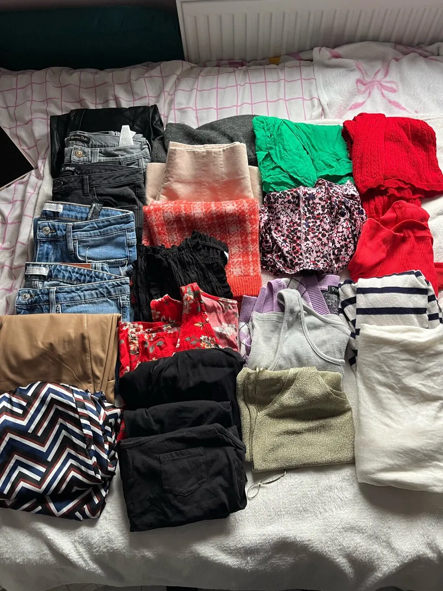 Women’s size 10 clothes bundle - Image 1