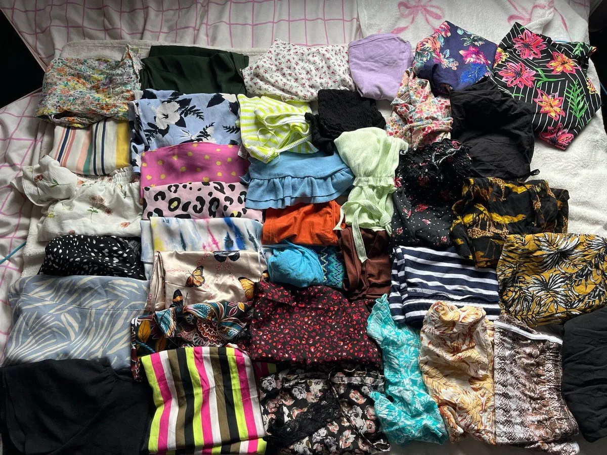 Women’s teenager size 8 summer clothes - Image 1