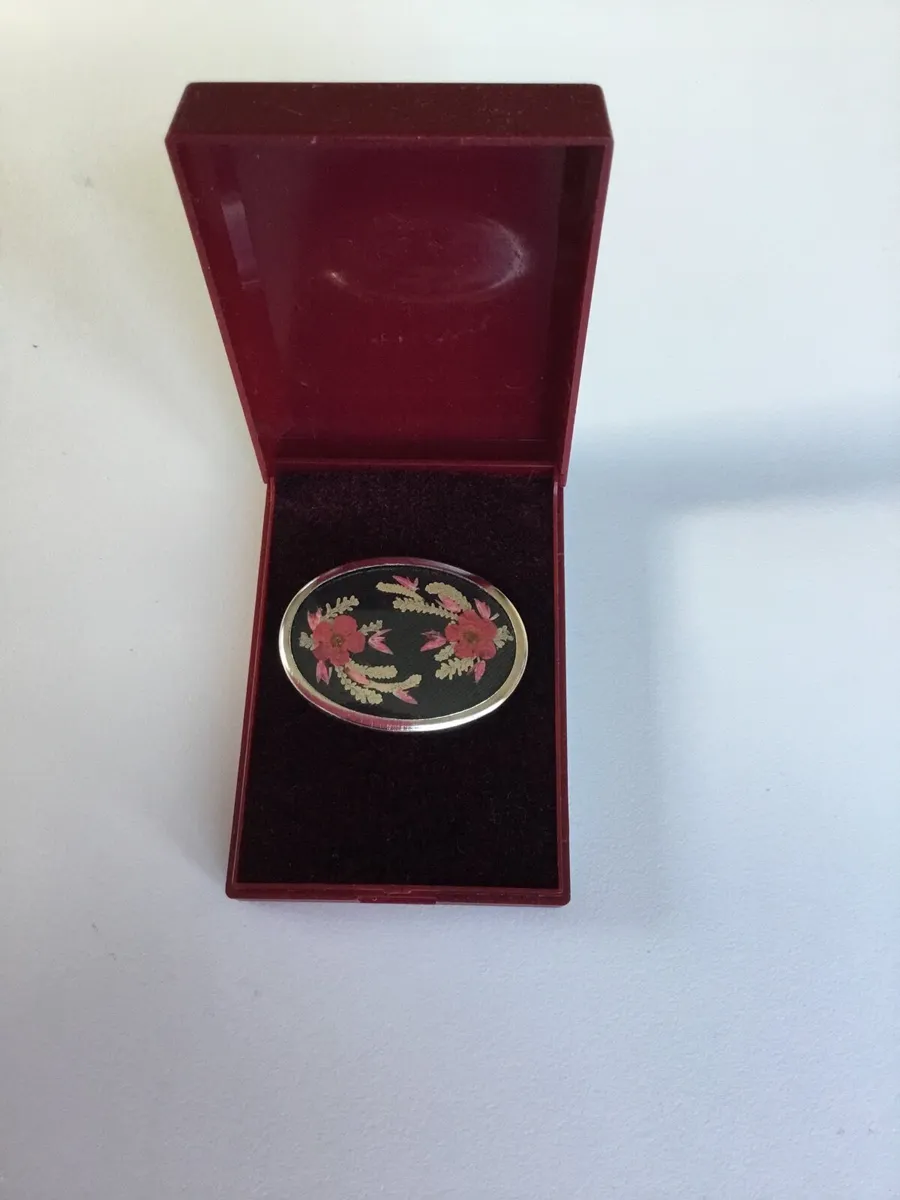 Pressed Flowers Brooch - Image 1