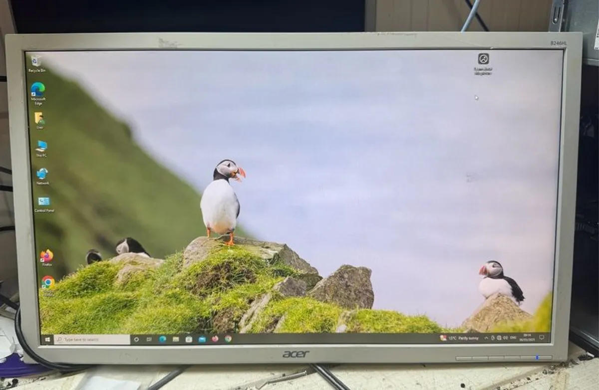 Acer 24" monitor - Image 1