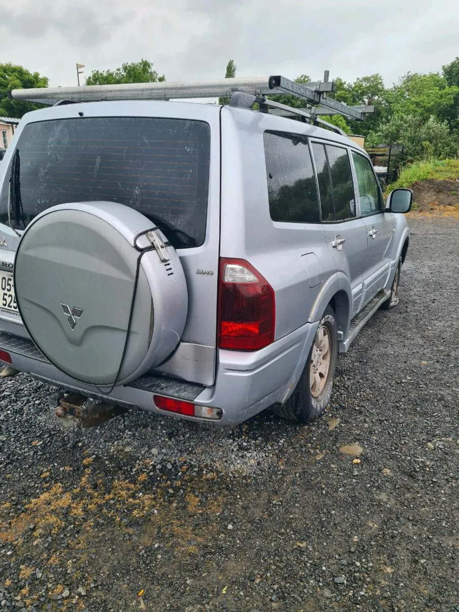 Mitsubishi pagro  3.2 - Image 3