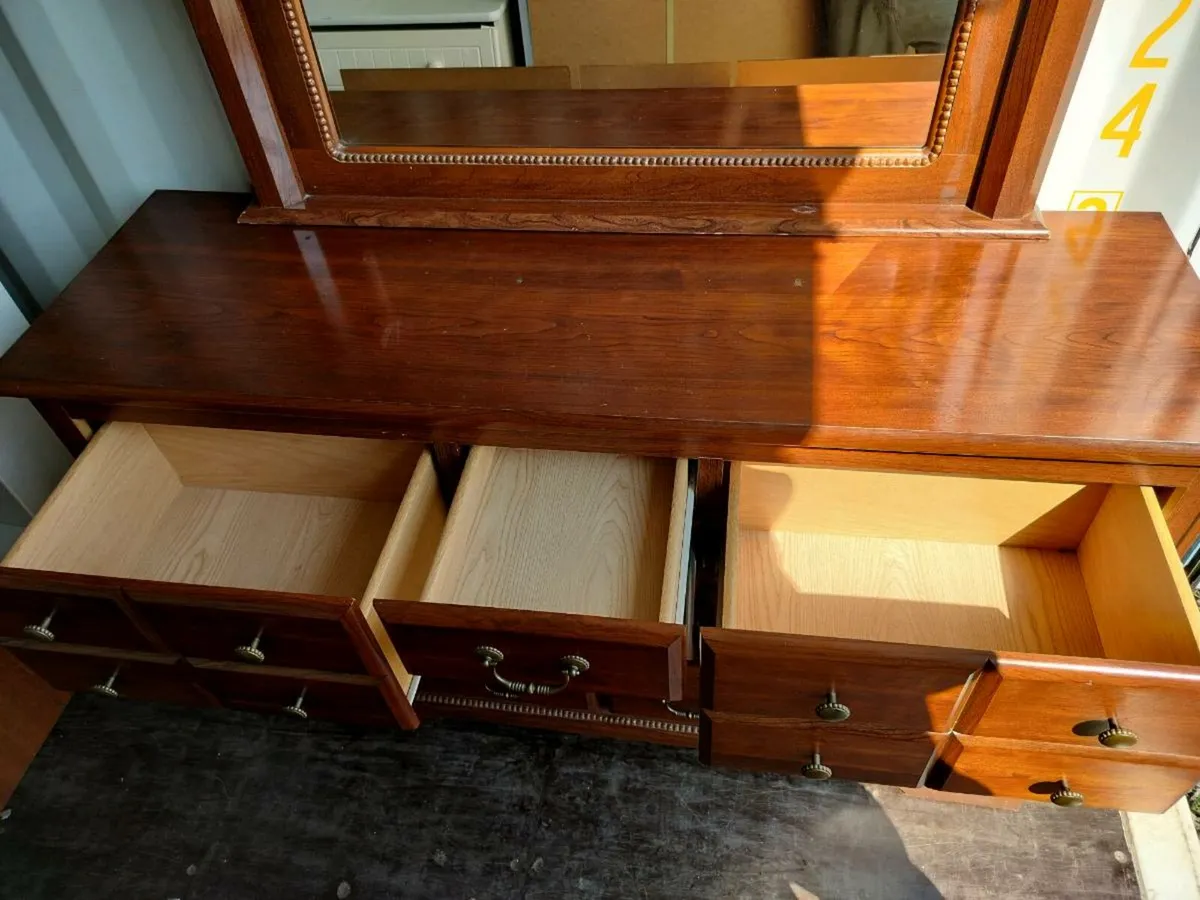 Sideboard - Image 2