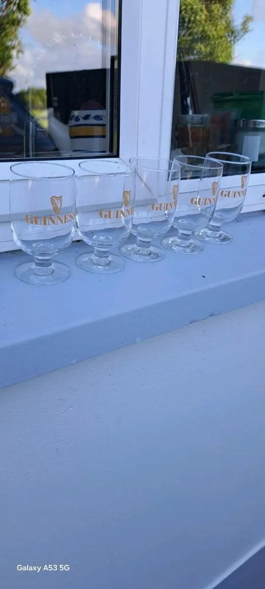 5 original  Guinness  half pint  glasses - Image 2