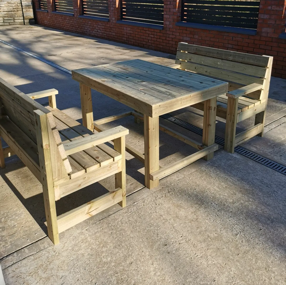 Garden furniture - Image 1