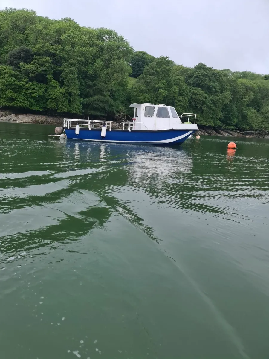 Fishing boat - Image 1