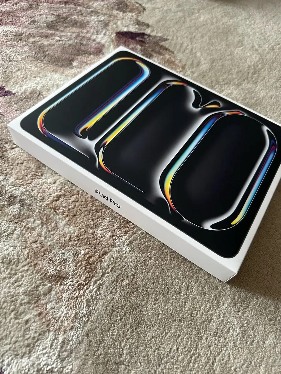 Brand new iPad 13 pro 256GB WiFi - Image 1