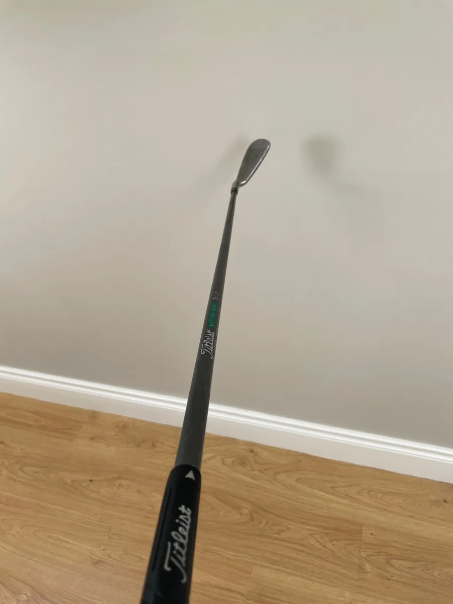 Cobra king irons 3-pw plus titleist 7 and 8 irons - Image 4