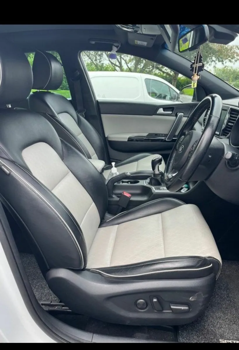 Kia Sportage 2018 - Image 3