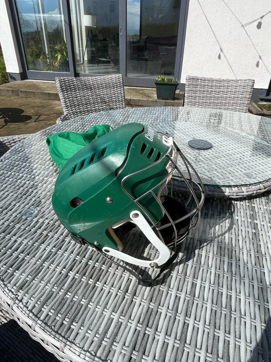 Hurling helmet - Image 2