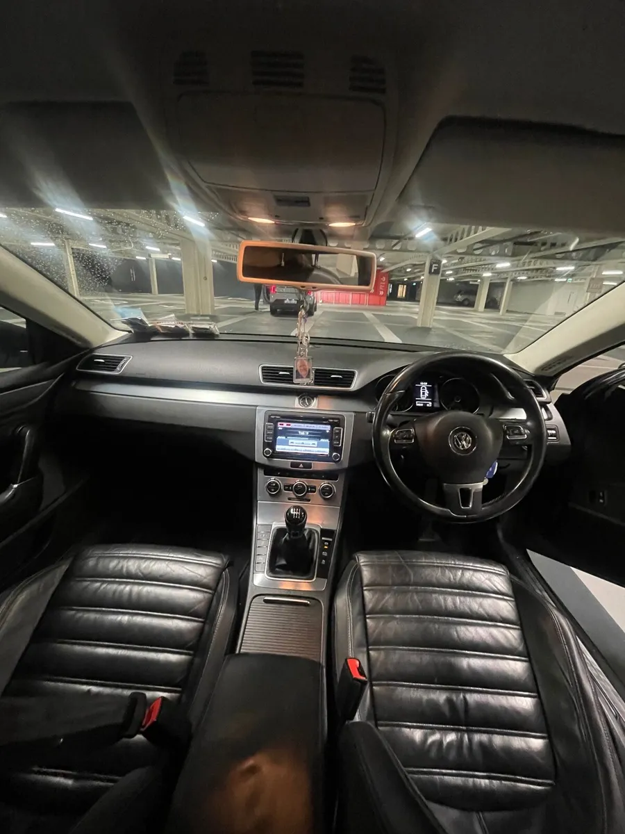 Volkswagen CC 2012 - Image 4