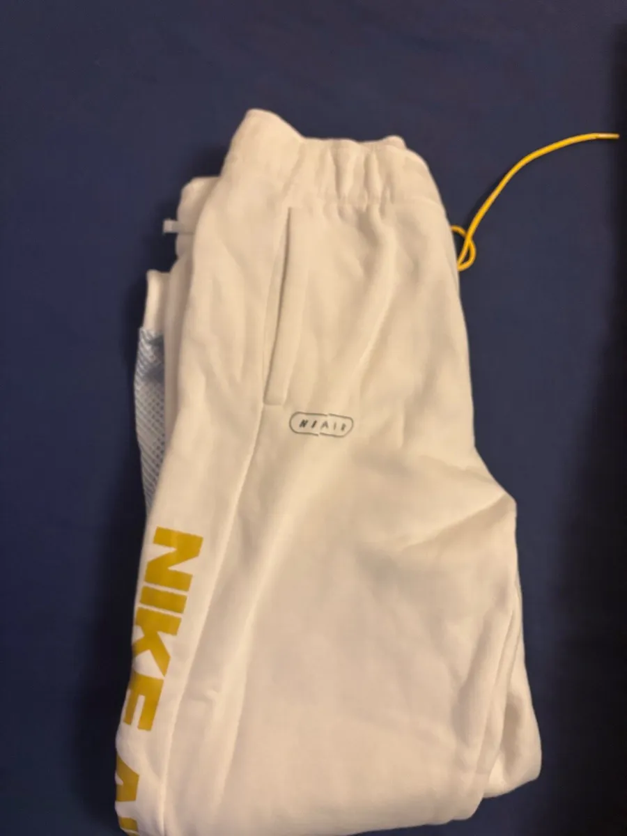 Nike Air Tracksuit - Image 2