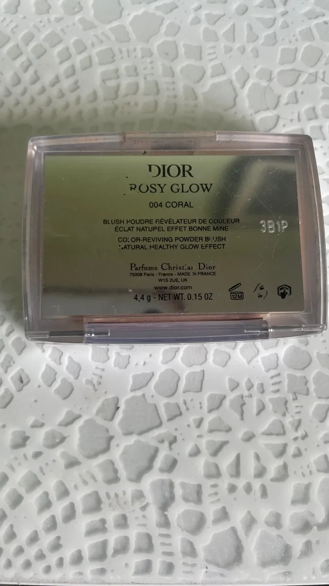 Dior coral  blusher - Image 2