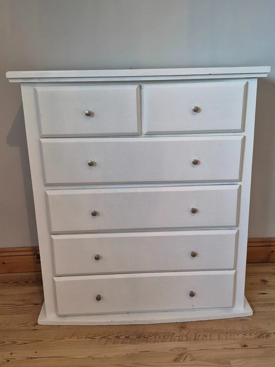 Chest of drawers - Image 1