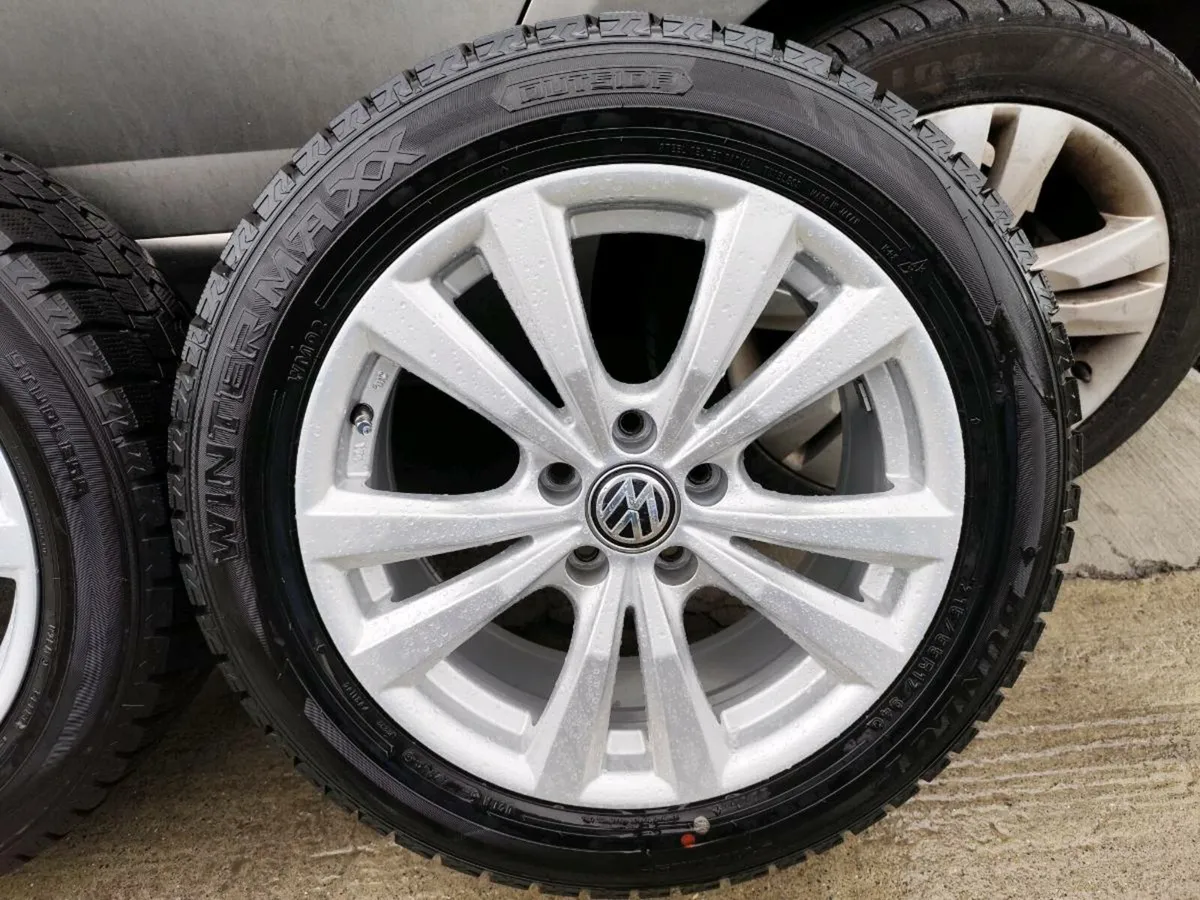 17" VW alloy wheels. Pristine condition. - Image 4