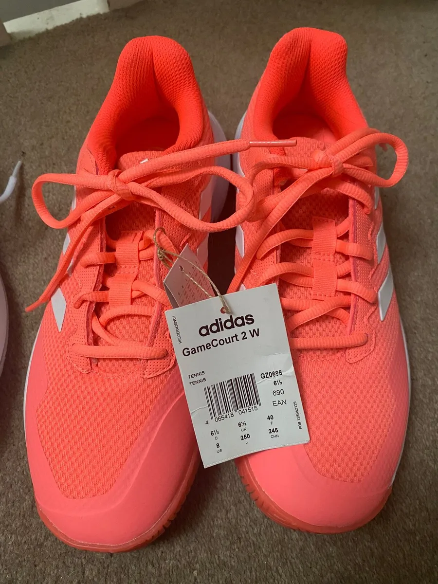 Tennis shoes - Image 4