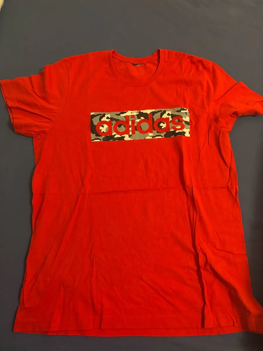 Adidas T-shirt