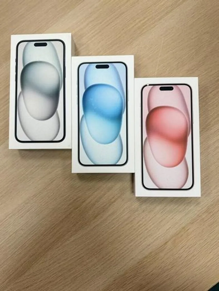 iPhone 15 128GB