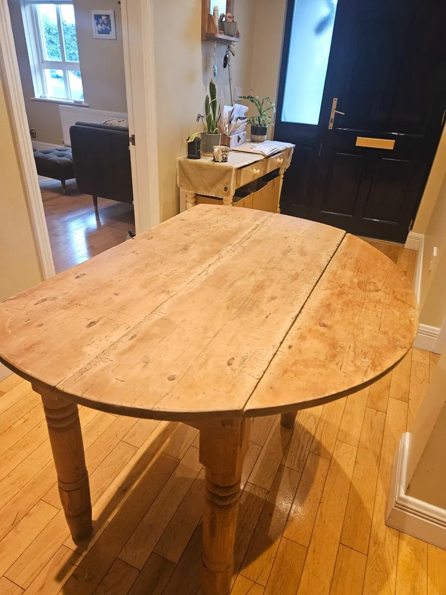 Antique drop leaf pine table - Image 1