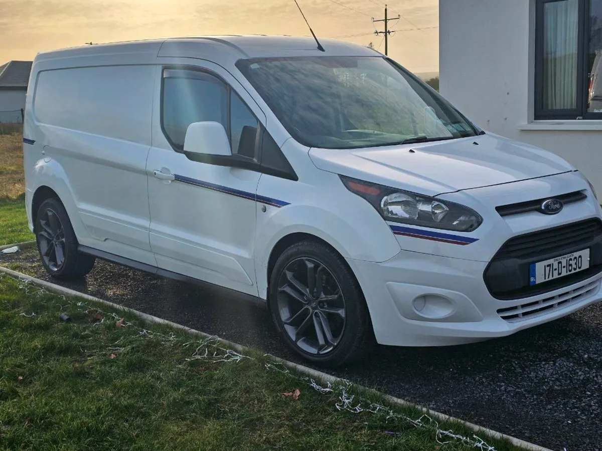 Van - Image 4