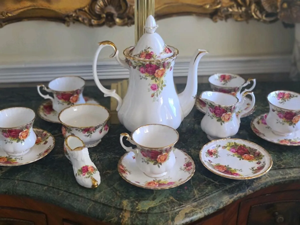 Royal Albert old country roses coffee set - Image 3