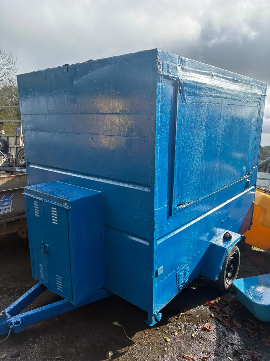 Catering / food trailer