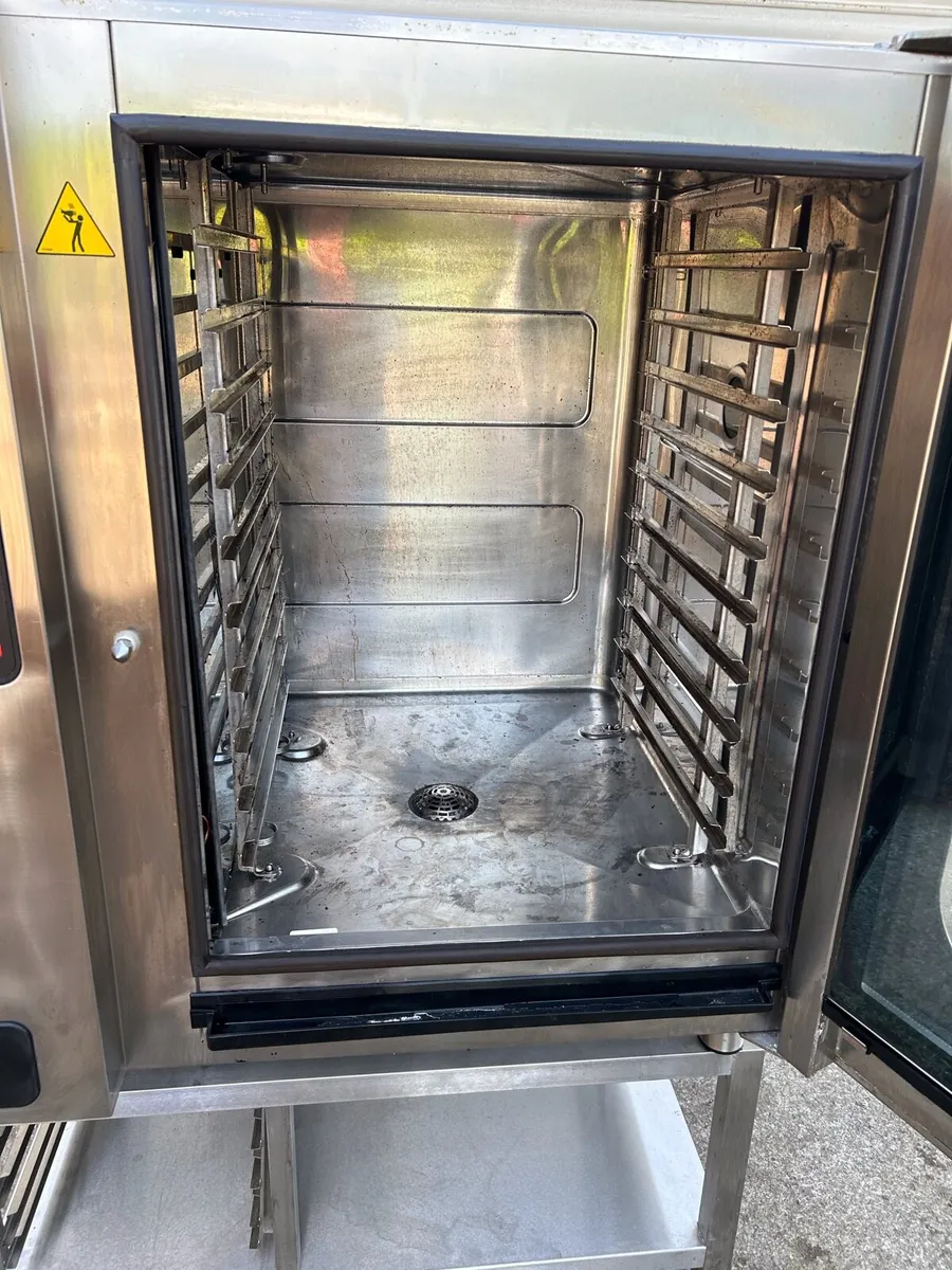 MKN Gas 10 Grid Combi Oven - Image 4