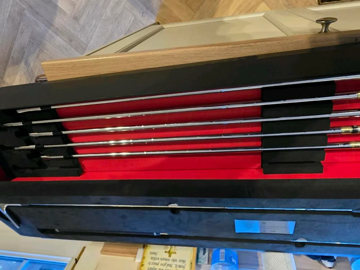 Tiger woods Irons - Image 2