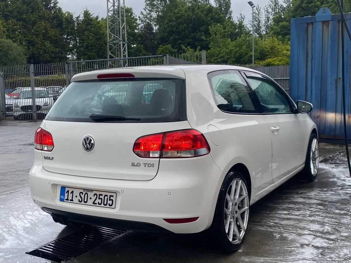 2011 VW GOLF MK6 2.0 TDI 6 SPEED - Image 3