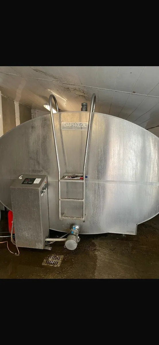 Bulk Milk Tank - Image 1