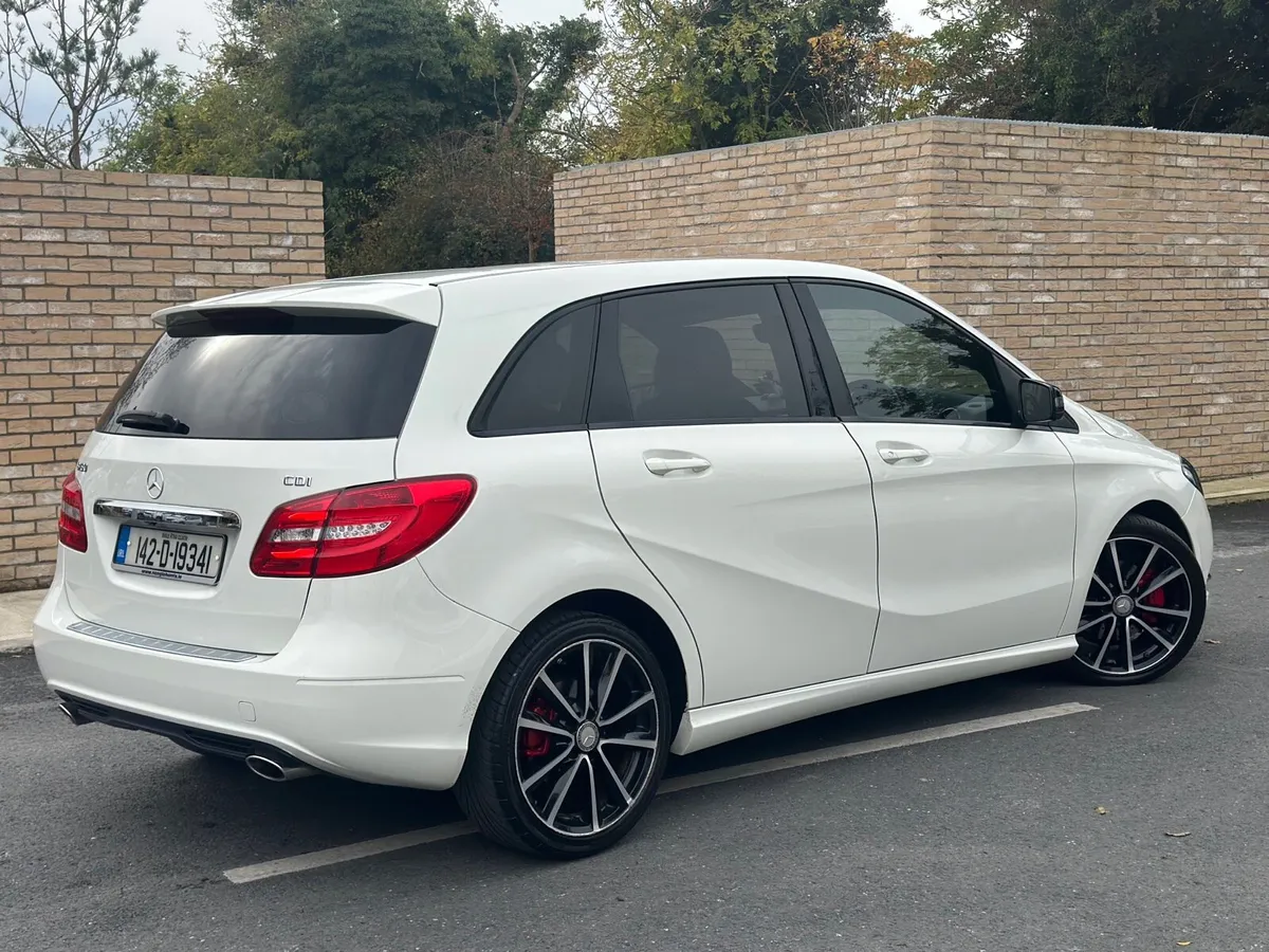 Mercedes B180 Automatic - Image 2
