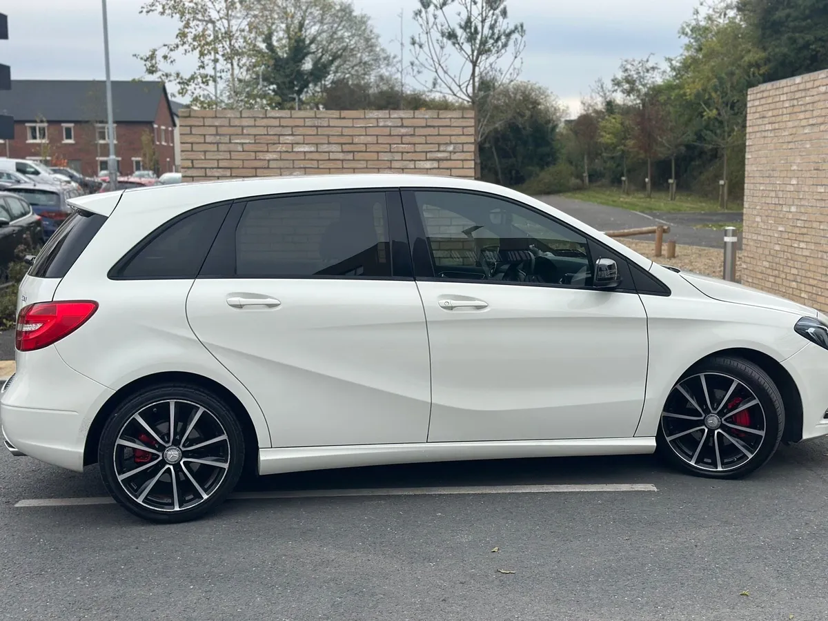 Mercedes B180 Automatic - Image 3