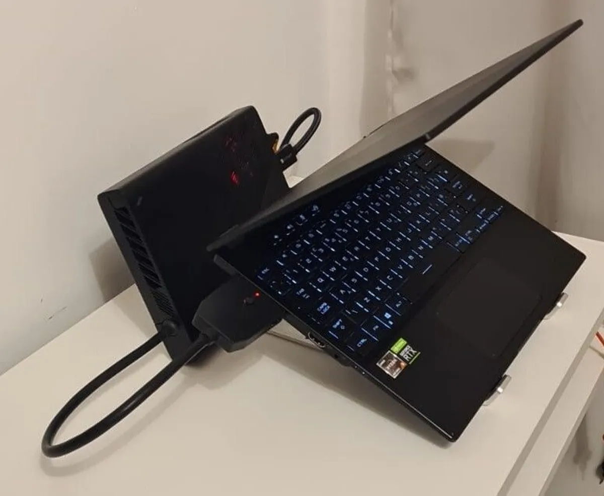 High end gaming laptop/tablet Asus ROG flow x13 Ryzen9 + XG Mobile RTX 3080 16GB
