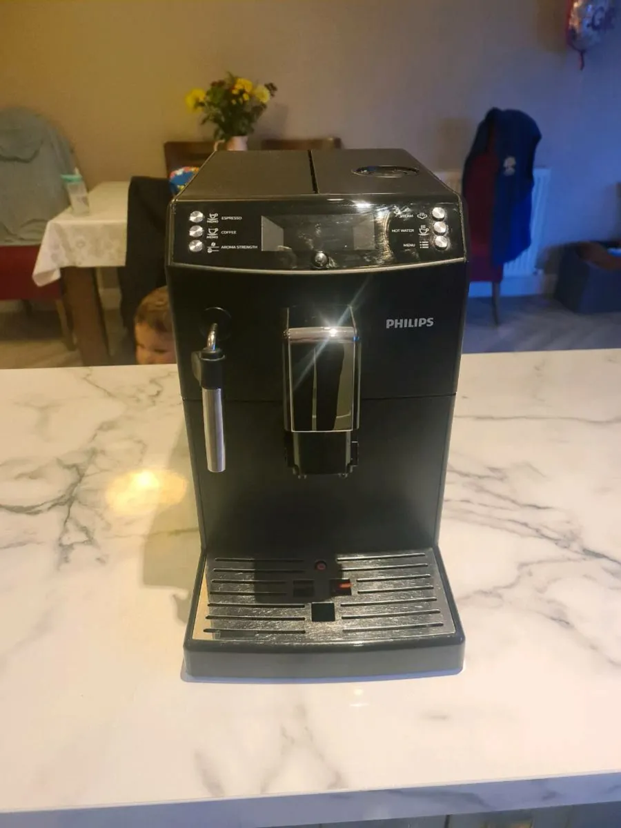 Espresso  Coffee Machine Philips Series 3100 - Image 1