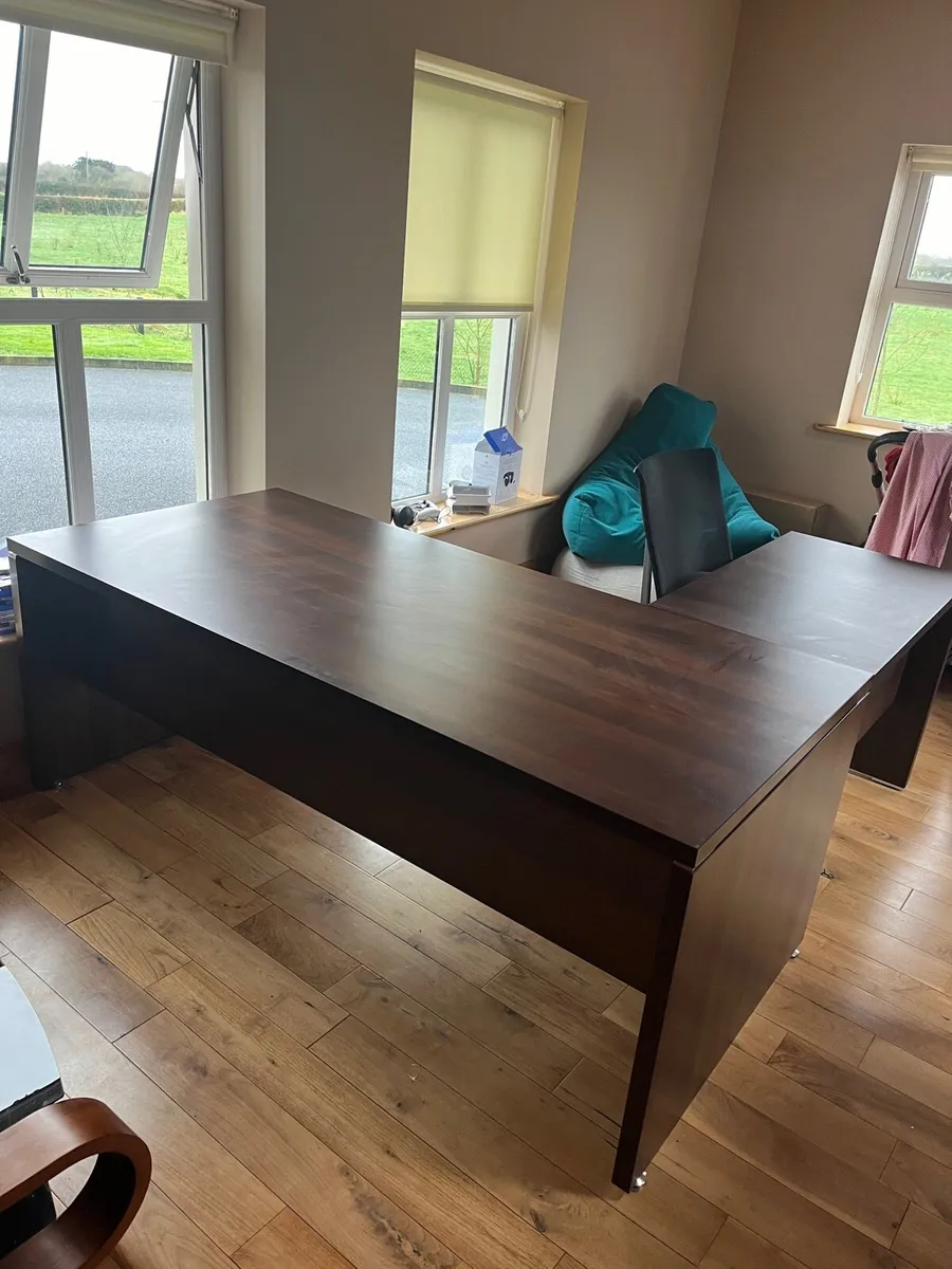 Desk - Image 1