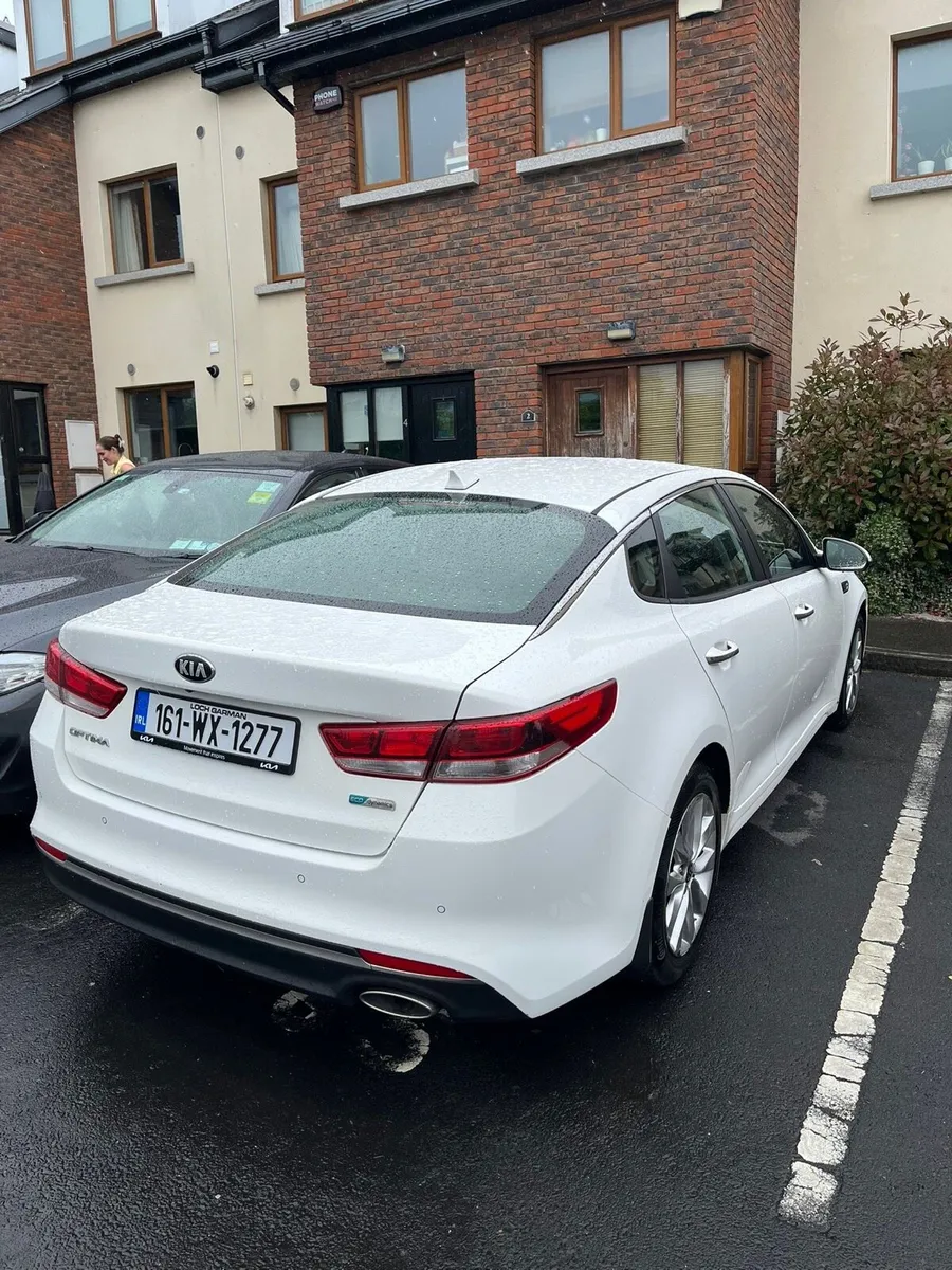 Kia Optima - Image 2