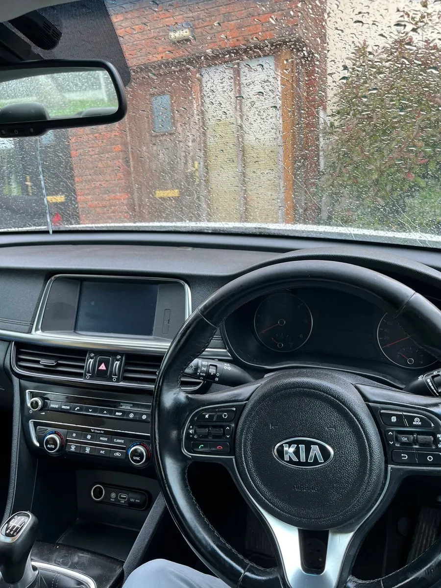 Kia Optima - Image 3