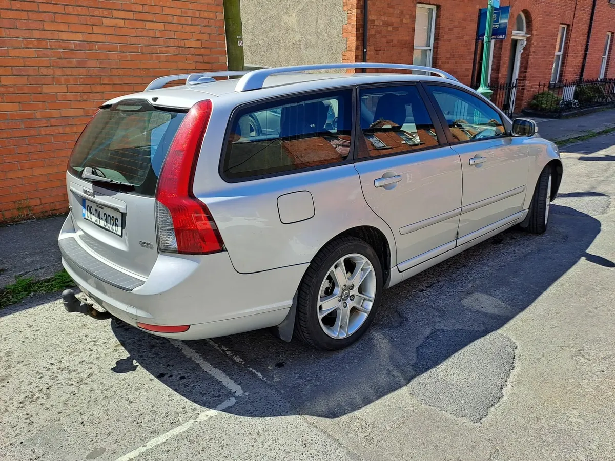 Volvo V50 2.0 D SE Lux - Image 3