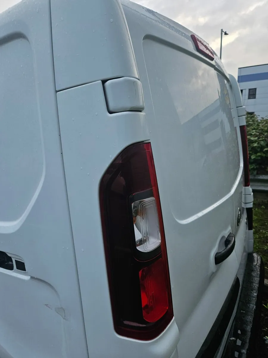 Vauxhall Vivaro 2016 - Image 3