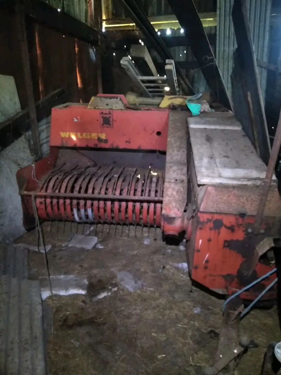 Hay tosser and baler - Image 1