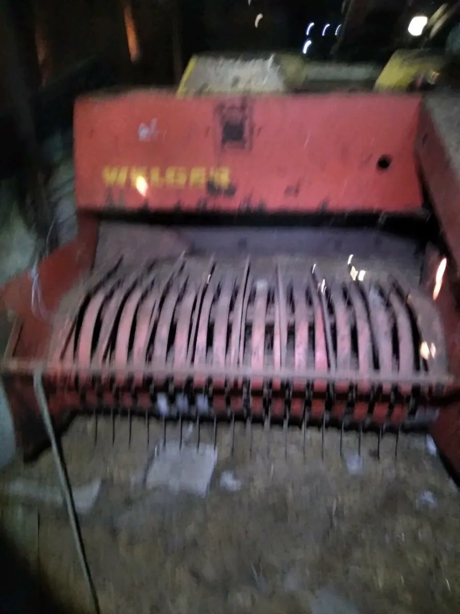 Hay tosser and baler - Image 2