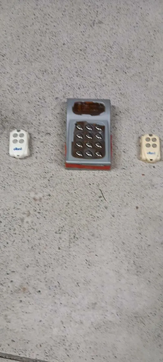 Motorized  shutter door. - Image 2