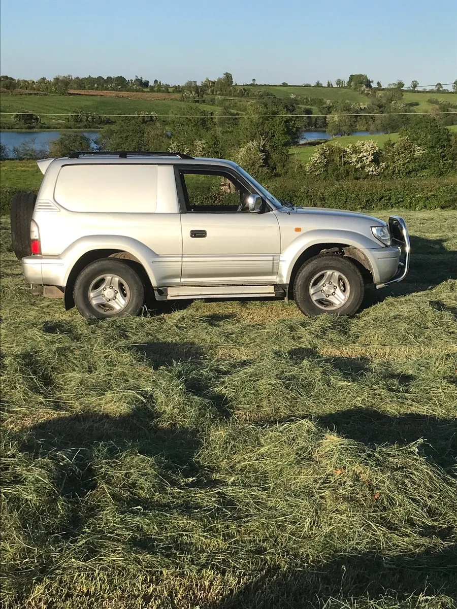 Toyota land cruiser - Image 2