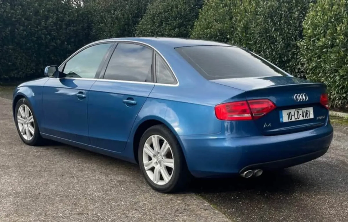 Audi A4 2010 - Image 4