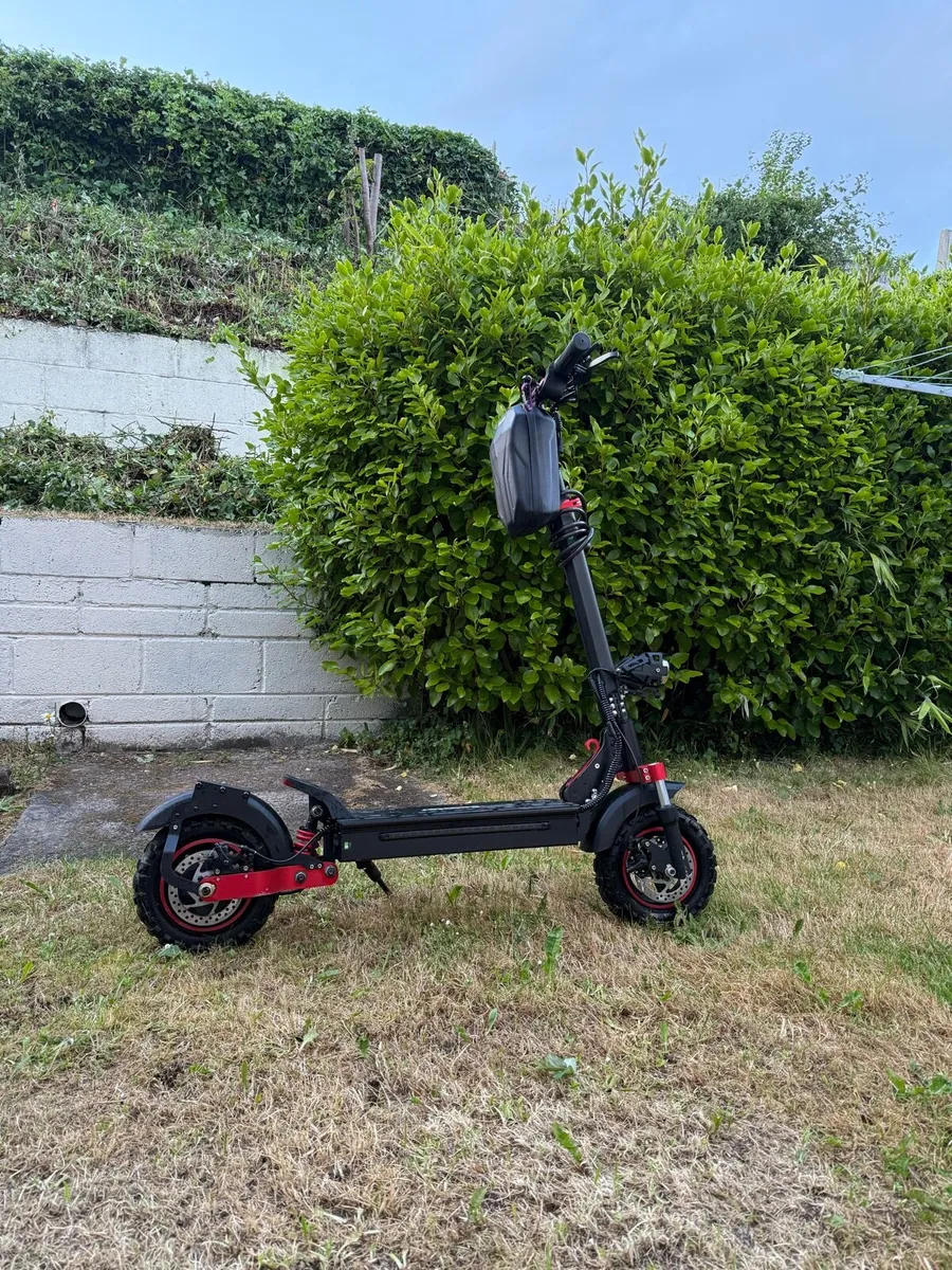 Electric scooter - Image 1