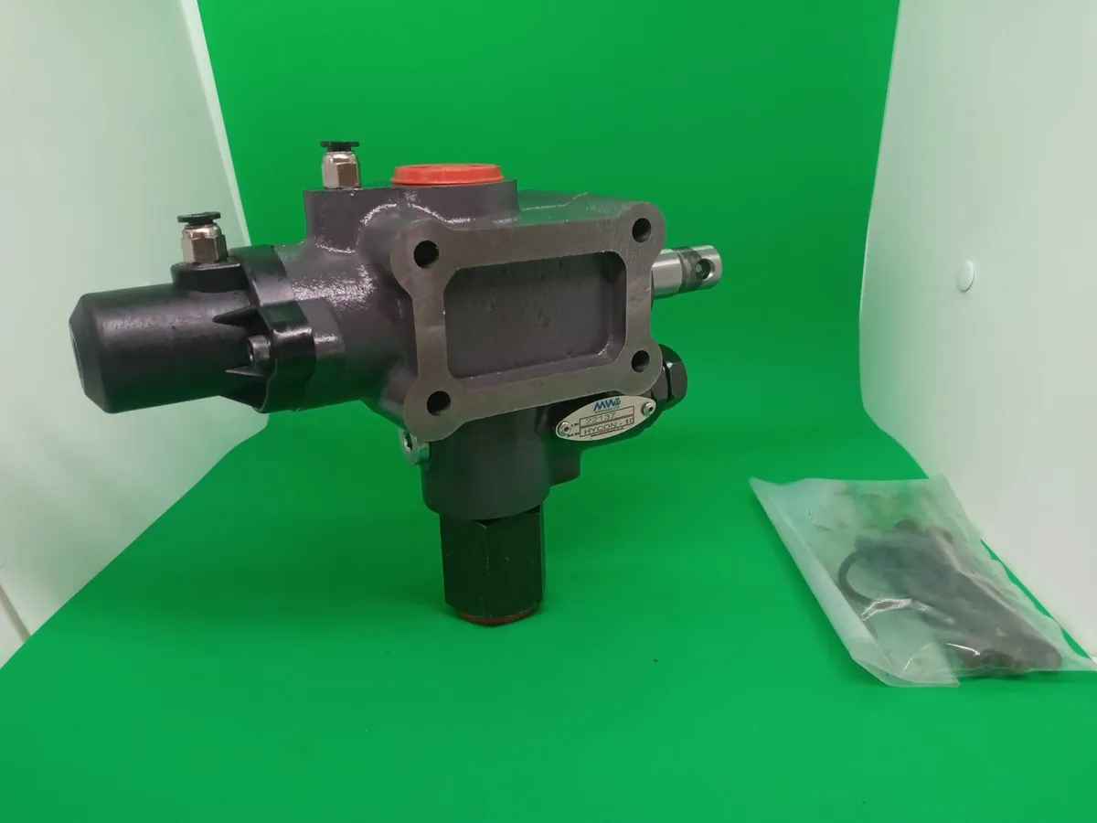 Delivery - 2 x Directional Tipping Valves - Image 2