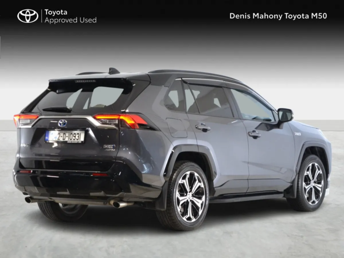 Toyota RAV4 Plug-In Hybrid Sport - Image 2