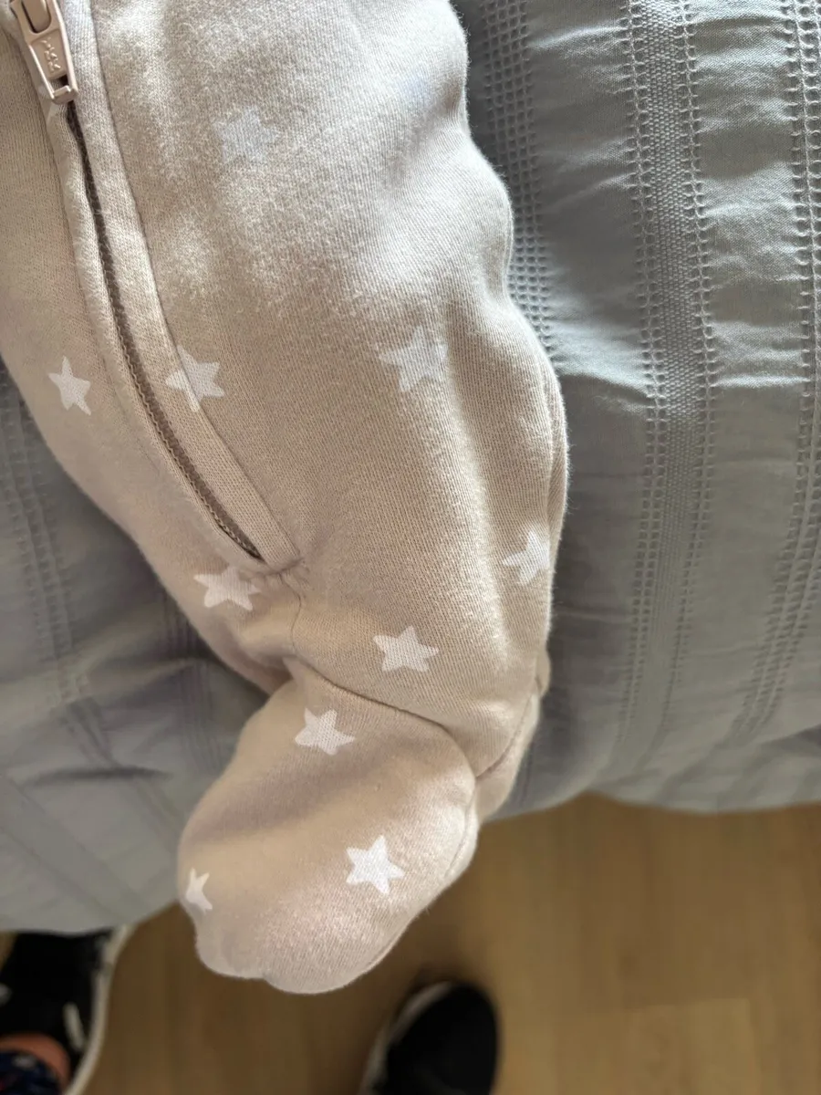 Next Grey & White sleep suit 6-9 months - Image 4