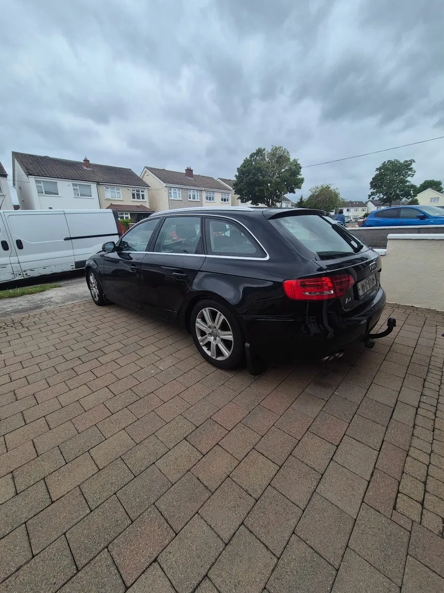 Audi A4 2011 - Image 4
