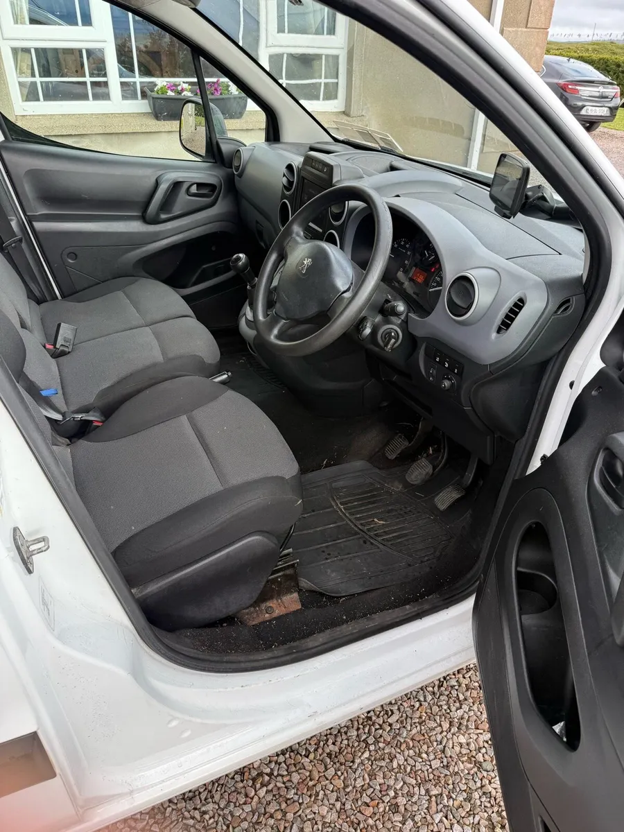 Partner van - Image 4